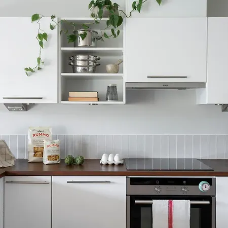 Photographers House Close To The Metro 아파트