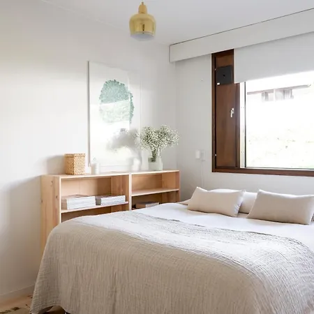 Photographers House Close To The Metro 에스포